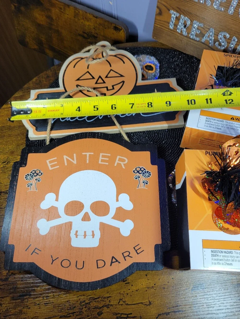 Halloween lot of 4 items 2 Wooden Signs 2 battery op tinsel decor